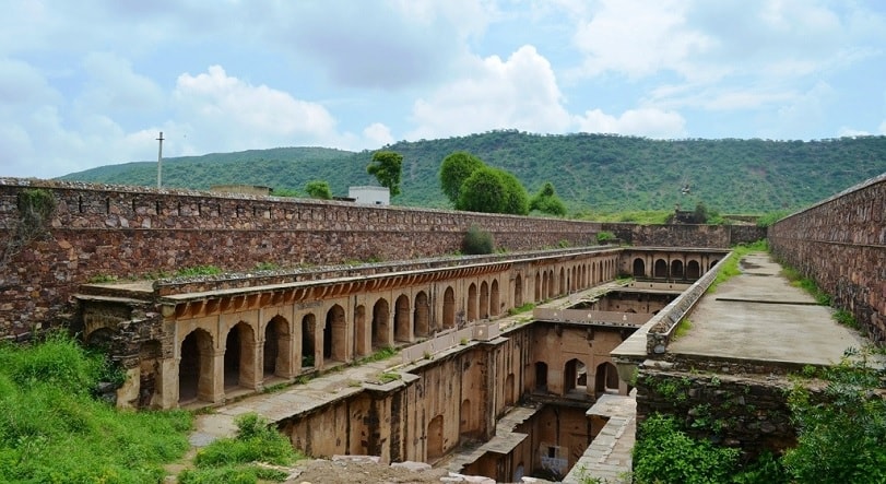 neemrana baoli near Jaipur