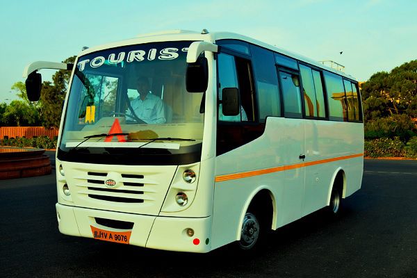 20 seater bus outer view