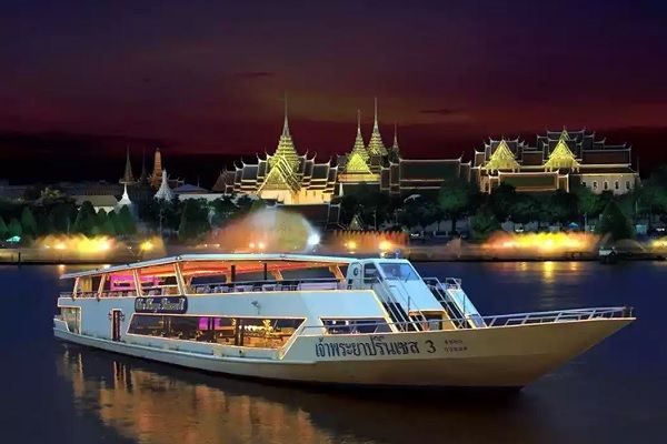 Chao phraya river dinner cruise