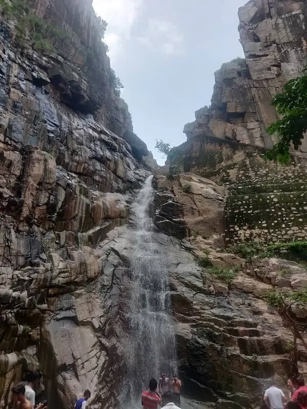 garwaji waterfall rj