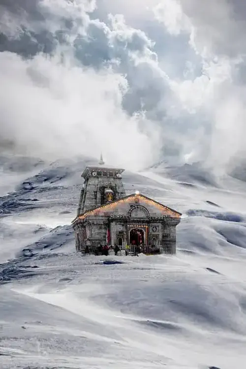 kedarnath temple snow uk