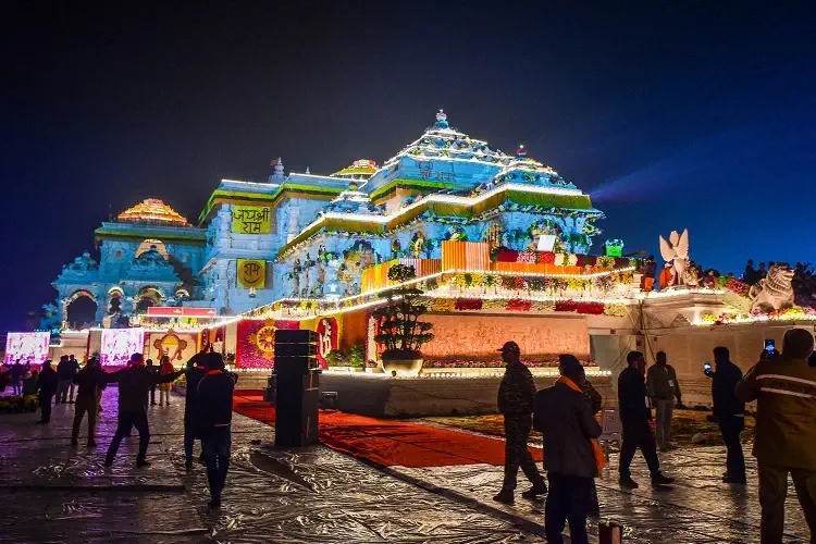 ayodhya ram temple night view